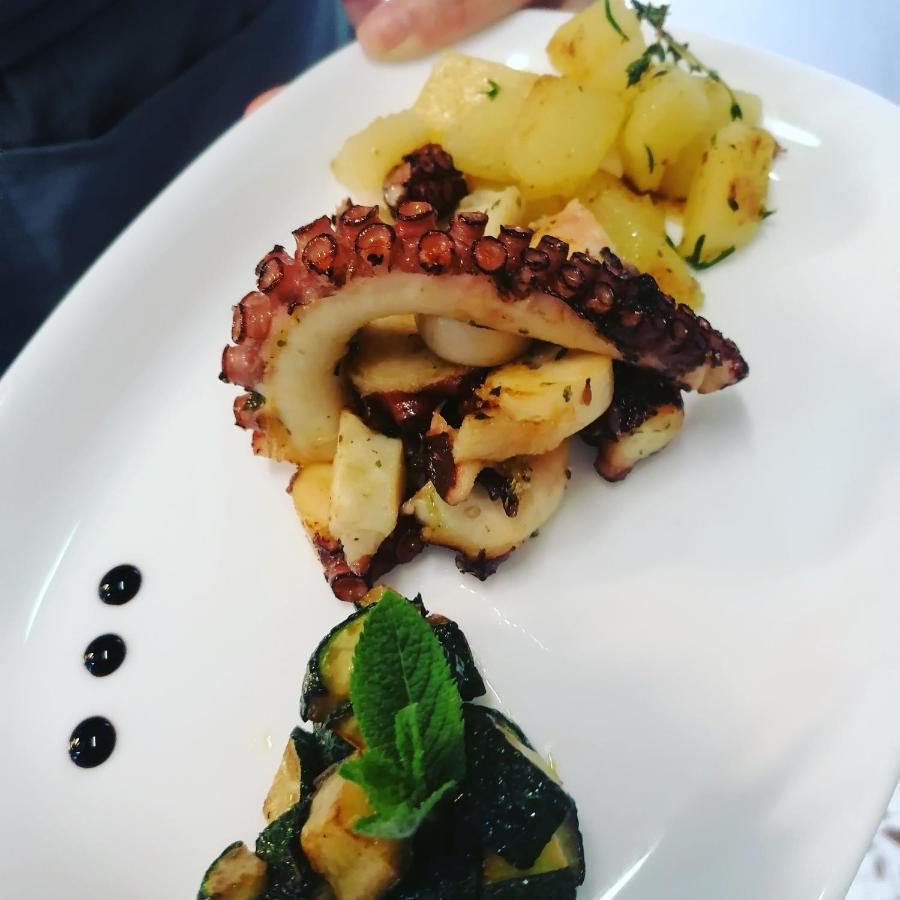 Albergo Sangrilà Lanzo Torinese Bagian luar foto