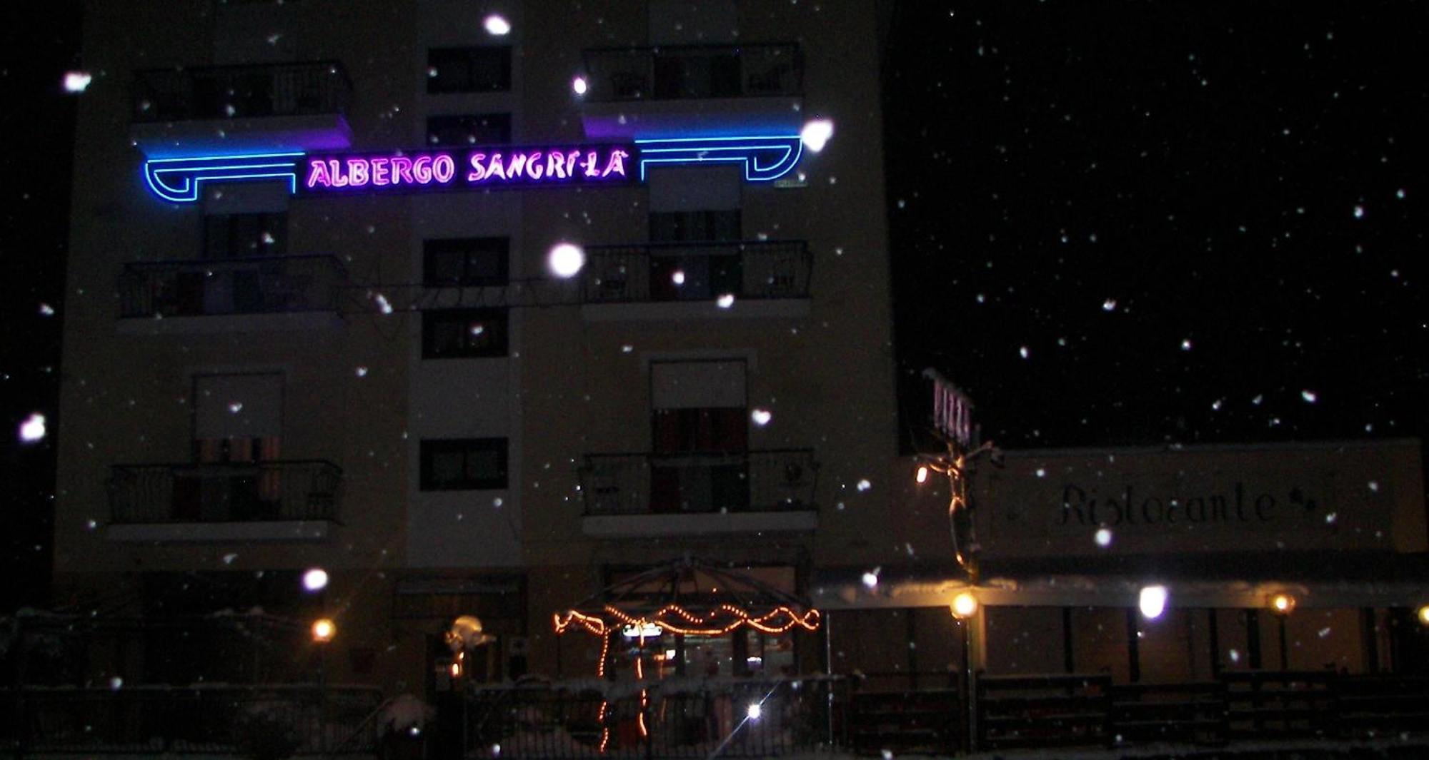 Albergo Sangrilà Lanzo Torinese Bagian luar foto