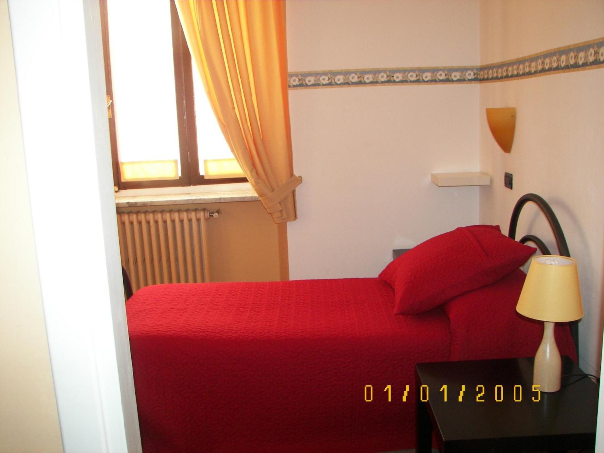 Albergo Sangrilà Lanzo Torinese Bagian luar foto