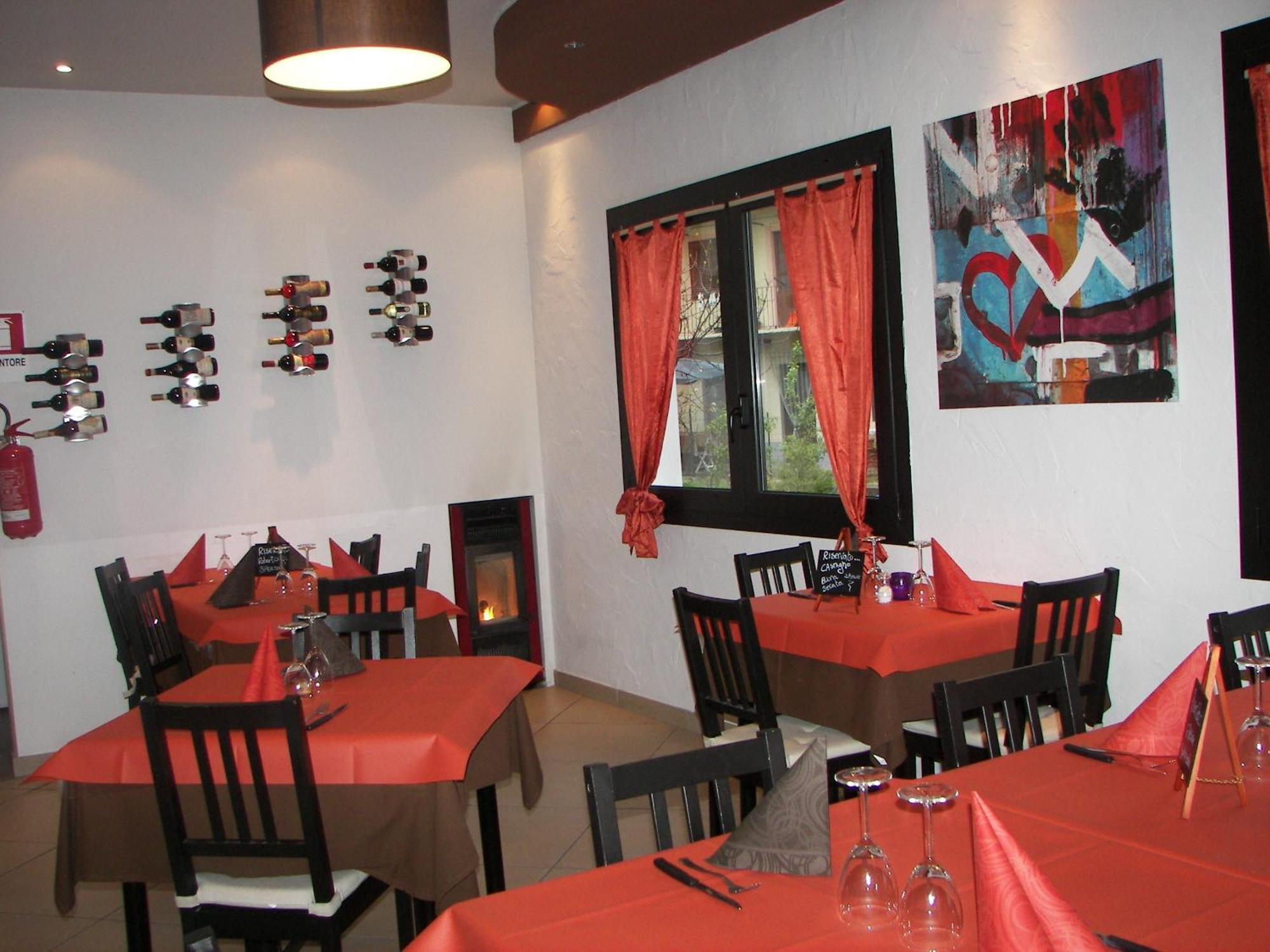Albergo Sangrilà Lanzo Torinese Bagian luar foto