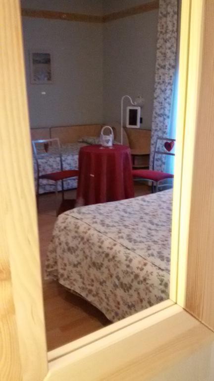 Albergo Sangrilà Lanzo Torinese Bagian luar foto