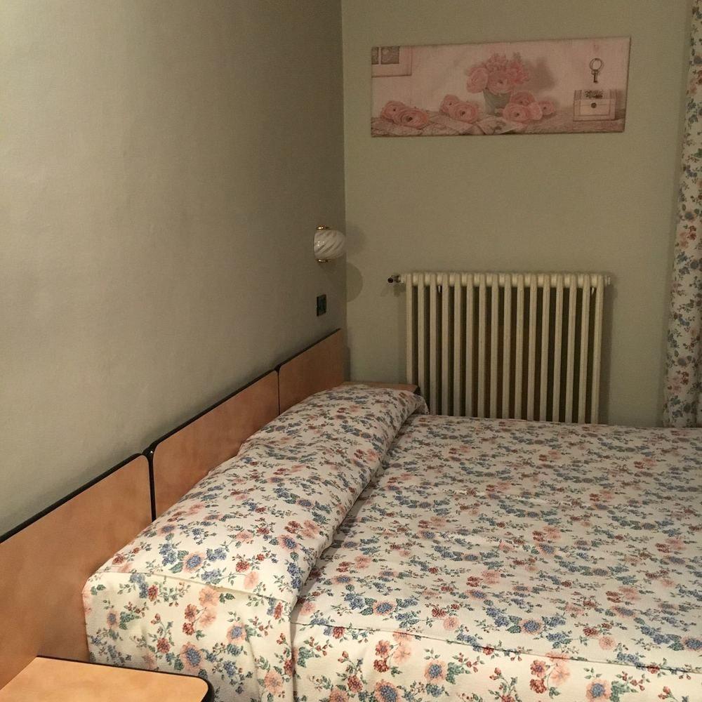 Albergo Sangrilà Lanzo Torinese Bagian luar foto