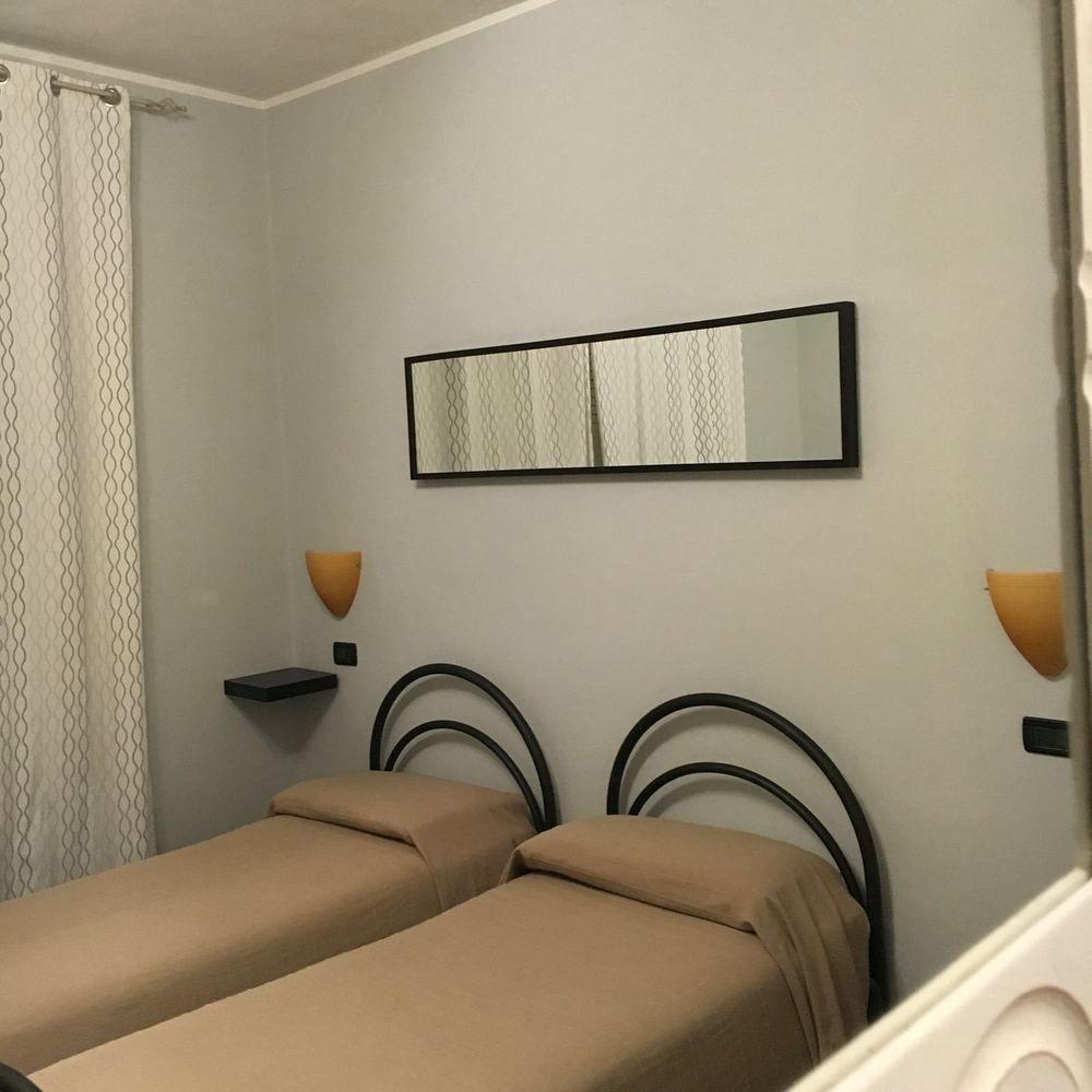 Albergo Sangrilà Lanzo Torinese Bagian luar foto